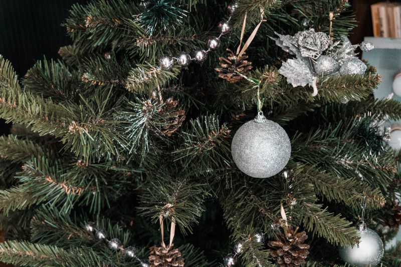 Best Times to Purchase an Artificial Christmas tree